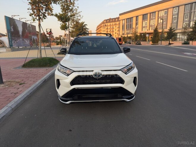 Toyota RAV4 2021, 33,000 km - 2.5 л - Bakı