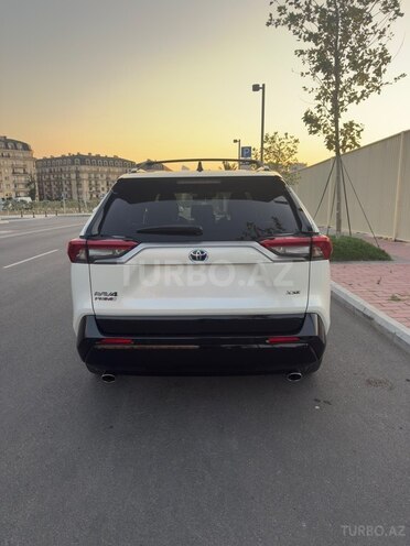 Toyota RAV4 2021, 33,000 km - 2.5 л - Bakı