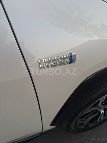 Toyota RAV4 2021, 33,000 km - 2.5 л - Bakı