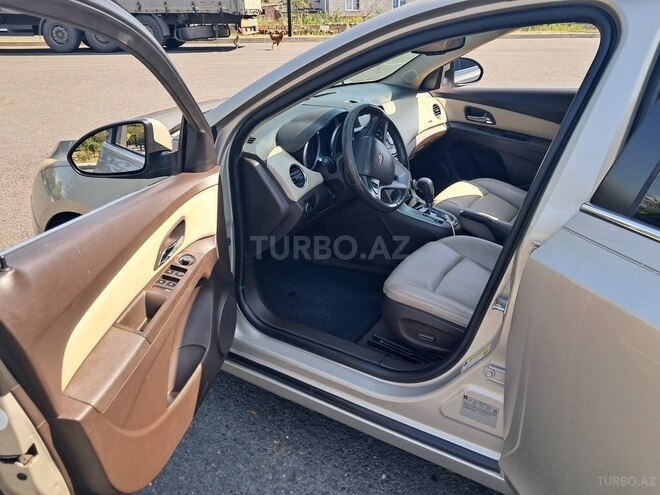 Chevrolet Cruze 2013, 398,000 km - 1.4 l - Zaqatala