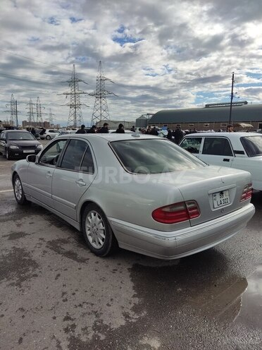 Mercedes E 320 2000, 460,000 km - 3.2 l - Sumqayıt
