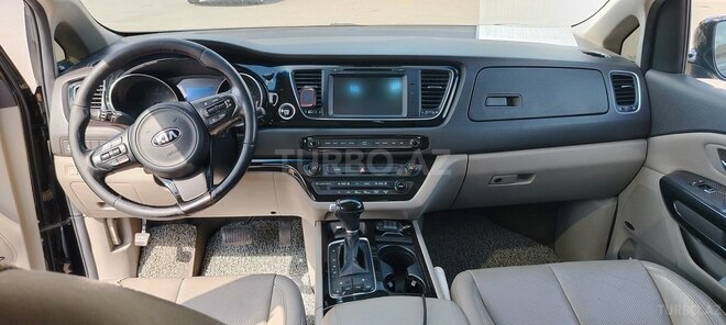 Kia Carnival 2015, 320,000 km - 2.2 л - Bakı