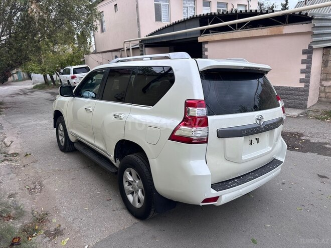Toyota Land Cruiser Prado 2013, 300,000 km - 2.7 л - Bakı