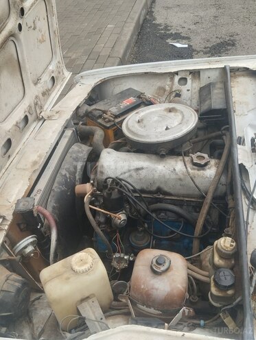 LADA (VAZ) 2105 1983, 320,000 km - 1.5 л - Şirvan