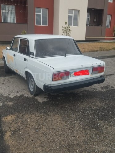 LADA (VAZ) 2105 1983, 320,000 km - 1.5 л - Şirvan