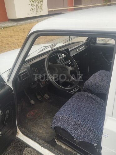 LADA (VAZ) 2105 1983, 320,000 km - 1.5 л - Şirvan