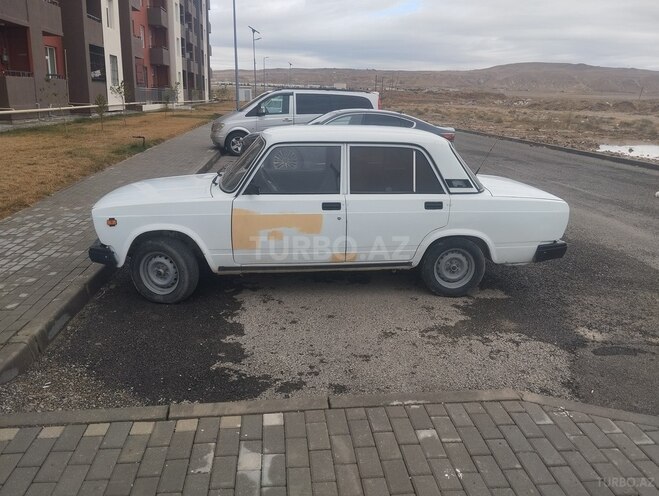 LADA (VAZ) 2105 1983, 320,000 km - 1.5 л - Şirvan