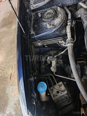 Toyota Corolla 2005, 281,000 km - 1.4 л - İsmayıllı