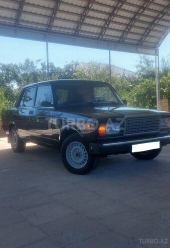 LADA (VAZ) 2107 2010, 160,000 km - 1.6 л - Salyan