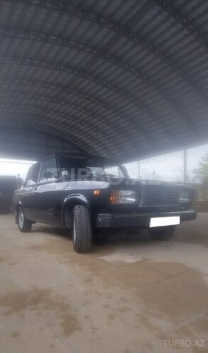 LADA (VAZ) 2107 2010, 160,000 km - 1.6 л - Salyan