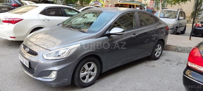 Hyundai Accent 2015, 192,000 km - 1.6 л - Bakı