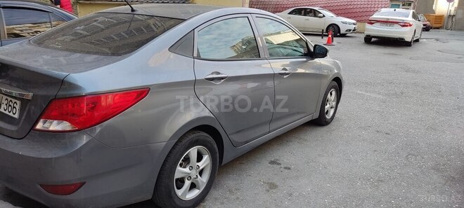 Hyundai Accent 2015, 192,000 km - 1.6 л - Bakı