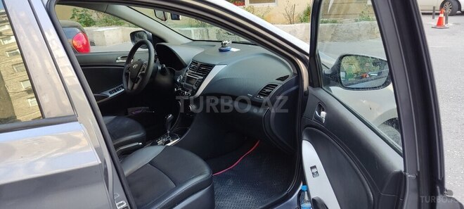 Hyundai Accent 2015, 192,000 km - 1.6 л - Bakı