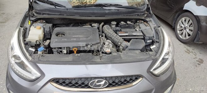 Hyundai Accent 2015, 192,000 km - 1.6 л - Bakı