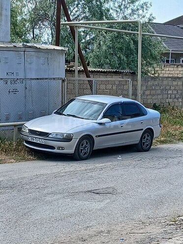 Opel Vectra 1997, 377,770 km - 2.0 л - Bakı