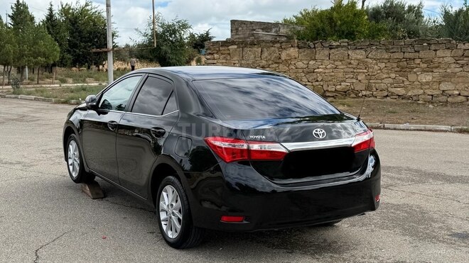 Toyota Corolla 2013, 190,000 km - 1.6 л - Bakı