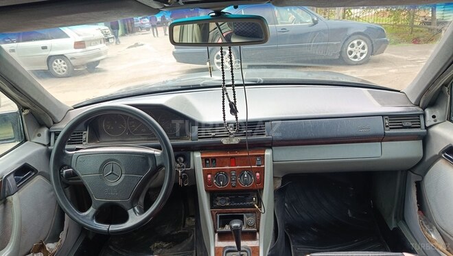 Mercedes 250 D 1994, 412,000 km - 2.5 l - Saatlı