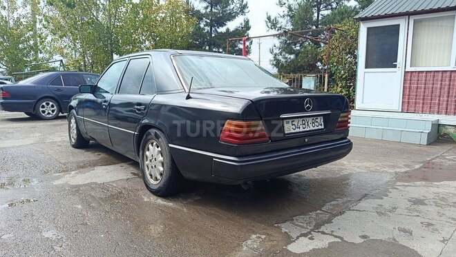 Mercedes 250 D 1994, 412,000 km - 2.5 l - Saatlı
