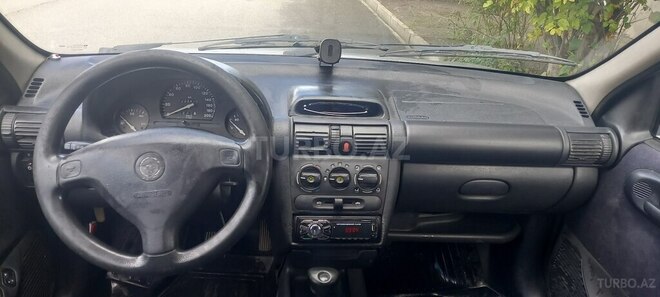 Opel Corsa 1999, 112,000 km - 1.4 л - Göygöl