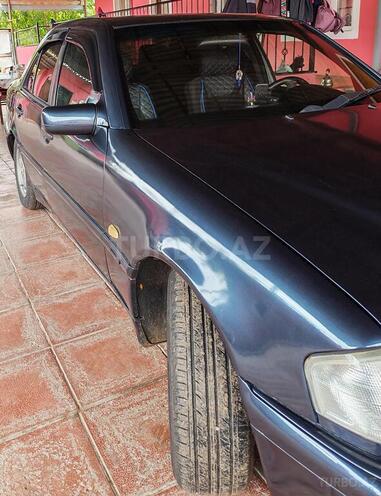 Mercedes C 180 1997, 390,000 km - 1.8 l - Füzuli