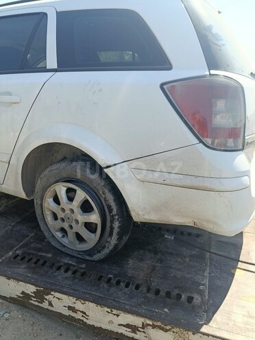 Opel Astra 2007, 260,000 km - 1.3 л - Bakı