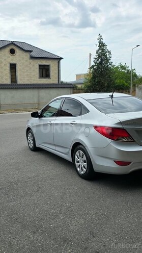 Hyundai Accent 2017, 236,574 km - 1.6 л - Mingəçevir