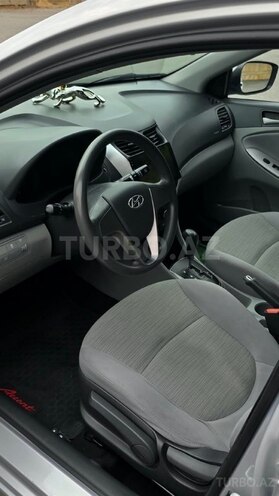Hyundai Accent 2017, 236,574 km - 1.6 л - Mingəçevir