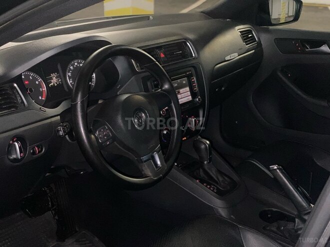 Volkswagen Jetta 2012, 325,000 km - 2.5 л - Bakı