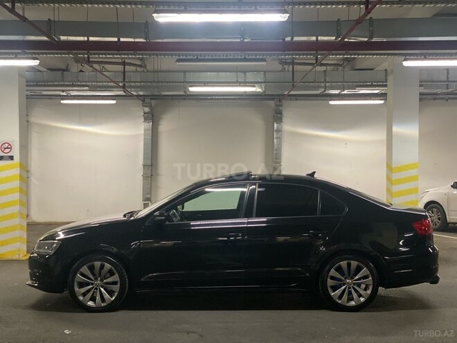 Volkswagen Jetta 2012, 325,000 km - 2.5 л - Bakı