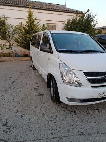 Hyundai H-1 2010, 568,000 km - 2.5 л - Bakı