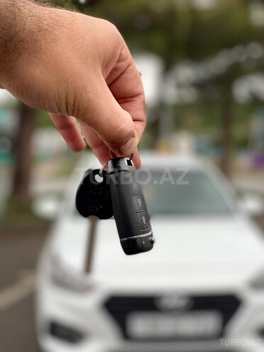 Hyundai Accent 2018, 165,000 km - 1.4 л - Bakı