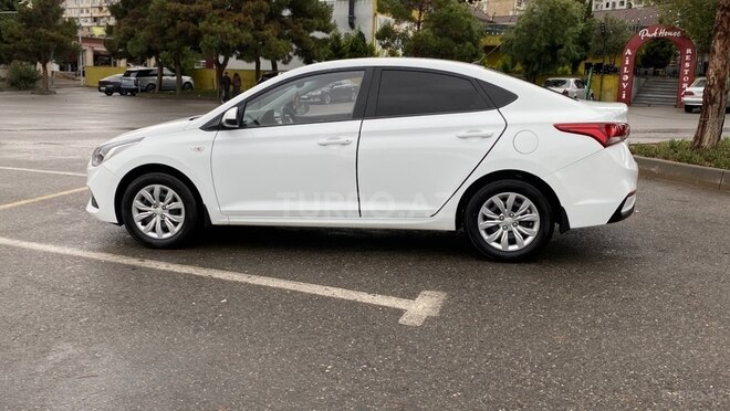 Hyundai Accent 2018, 165,000 km - 1.4 л - Bakı