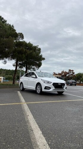 Hyundai Accent 2018, 165,000 km - 1.4 л - Bakı