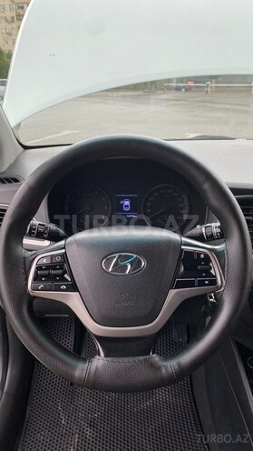 Hyundai Accent 2018, 165,000 km - 1.4 л - Bakı
