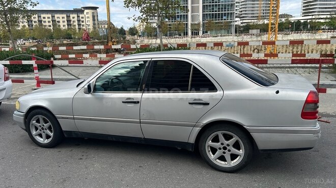 Mercedes C 180 1995, 390,000 km - 1.8 л - Bakı