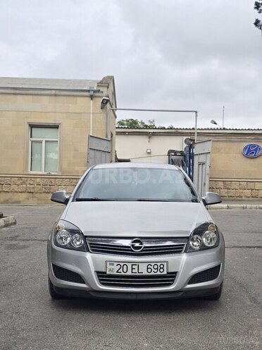 Opel Astra 2010, 270,000 km - 1.4 l - Bakı
