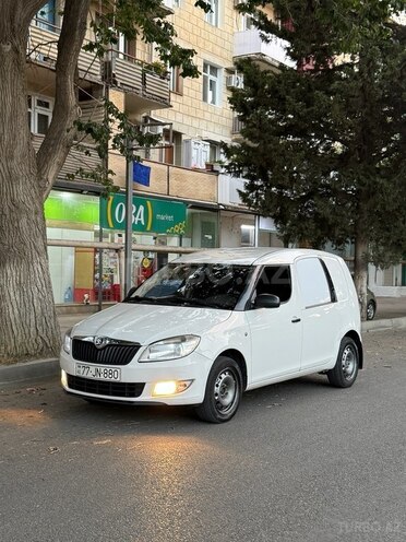 Skoda Roomster 2013, 360,000 km - 1.4 л - Bakı