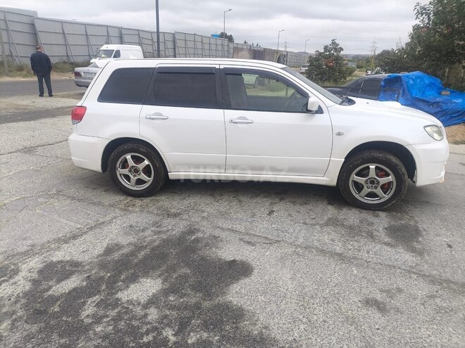 Mitsubishi Airtrek 2003, 230,000 km - 2.0 л - Bakı