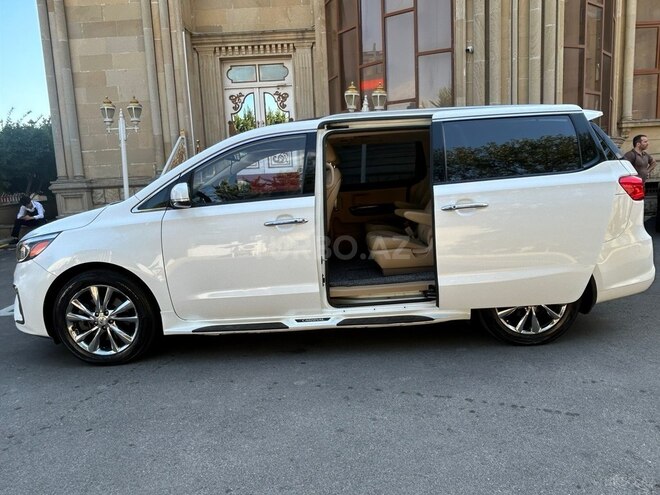 Kia Carnival 2018, 75,486 km - 2.2 л - Bakı