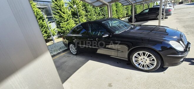 Mercedes E 350 2008, 210,000 km - 3.5 л - Quba