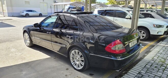 Mercedes E 350 2008, 210,000 km - 3.5 л - Quba