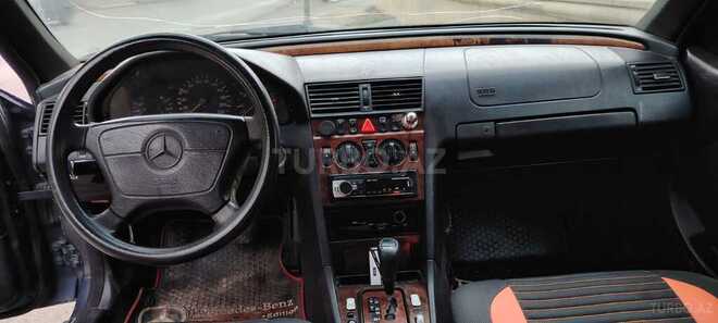 Mercedes C 200 2000, 286,465 km - 2.2 л - Sumqayıt
