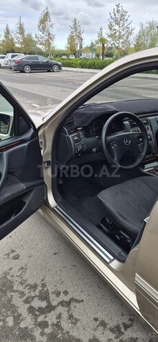 Mercedes E 220 2000, 486,213 km - 2.2 l - Bakı