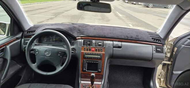 Mercedes E 220 2000, 486,213 km - 2.2 l - Bakı