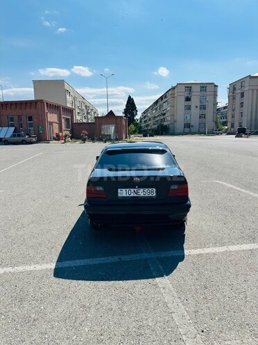 BMW 318 1993, 235,122 km - 1.8 л - Gəncə