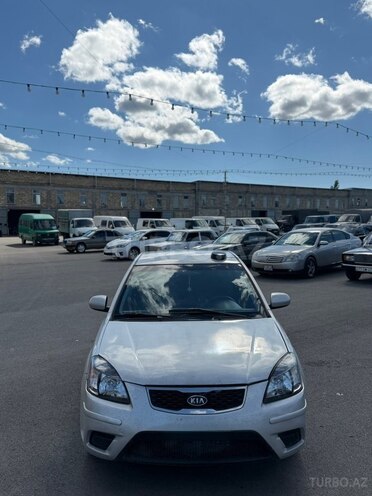 Kia Rio 2010, 256,000 km - 1.5 l - Xaçmaz