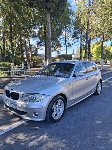 BMW 120 2006, 219,276 km - 2.0 л - Qax