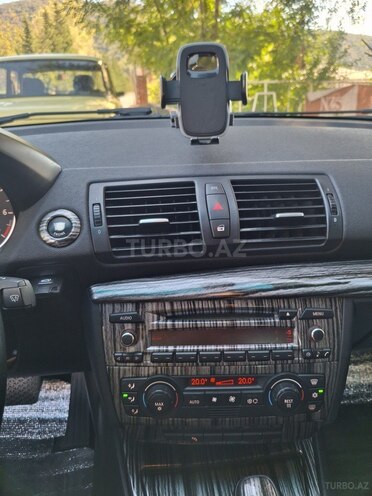 BMW 120 2006, 219,276 km - 2.0 л - Qax