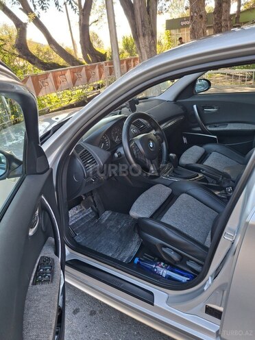 BMW 120 2006, 219,276 km - 2.0 л - Qax