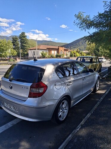 BMW 120 2006, 219,276 km - 2.0 л - Qax